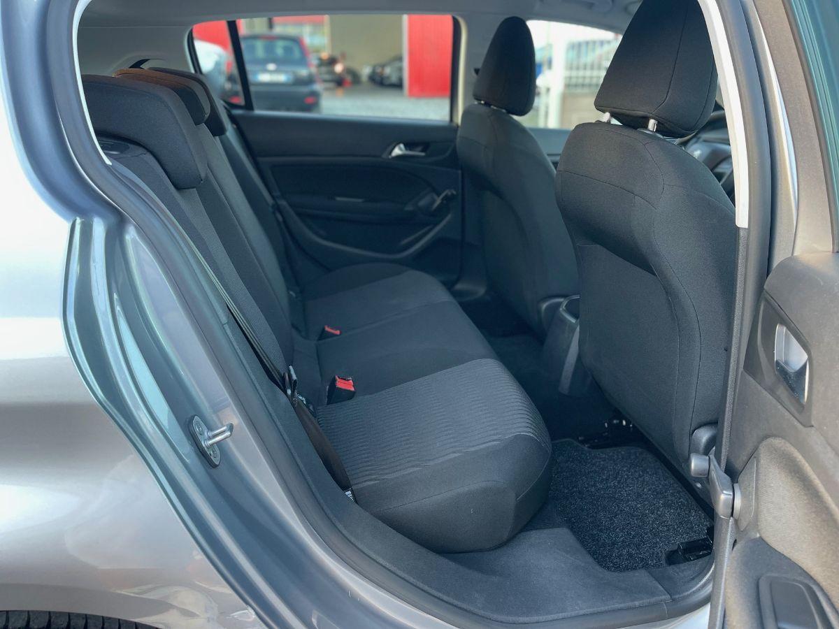 PEUGEOT - 308 - BlueHDi 100