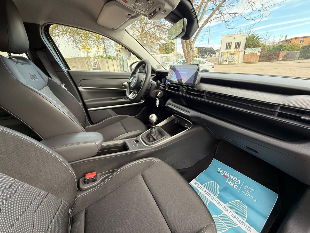 Jeep AVENGER TURBO KM. 30.000 09/2023