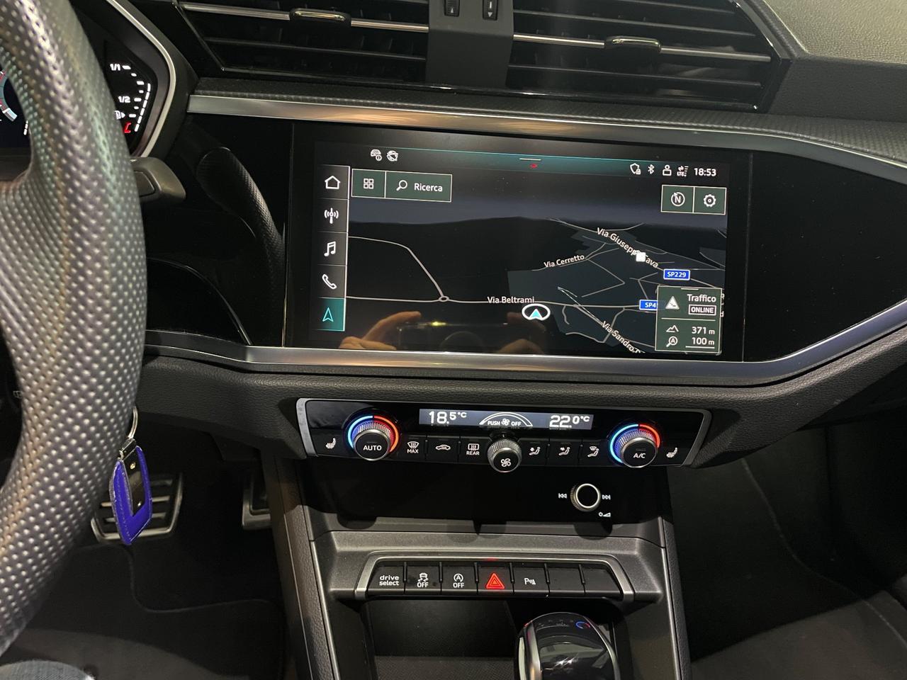 Audi Q3 SPB Sportback 35 TFSI S tronic line edition Interior