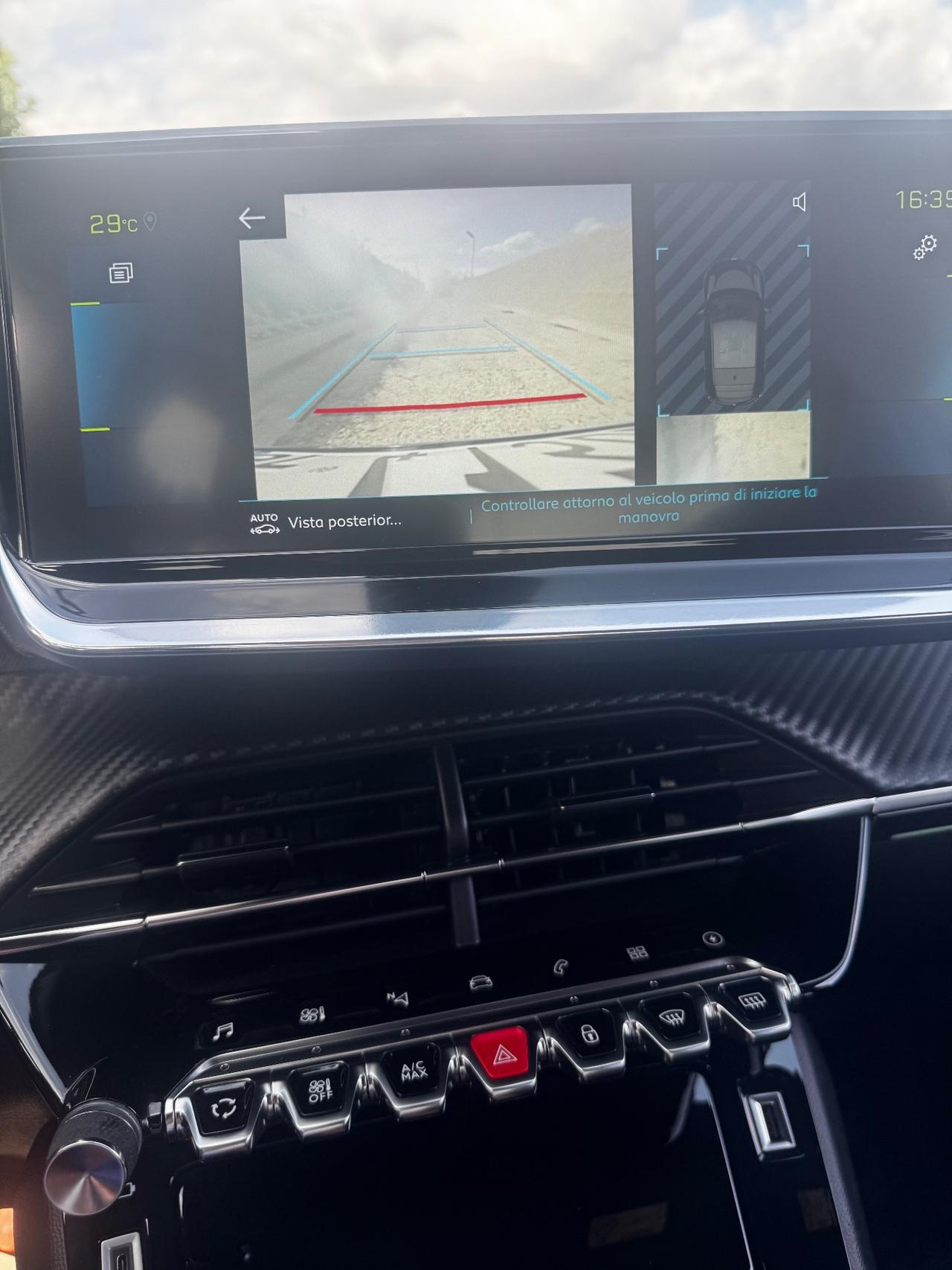 Peugeot 208 motore elettrico 136 CV 5 porte GT Pack