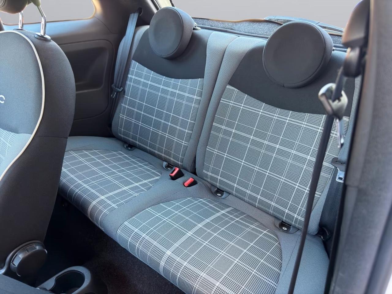 Fiat 500 Hybrid 1.0 da 70cv CarPlay - Prezzo Reale