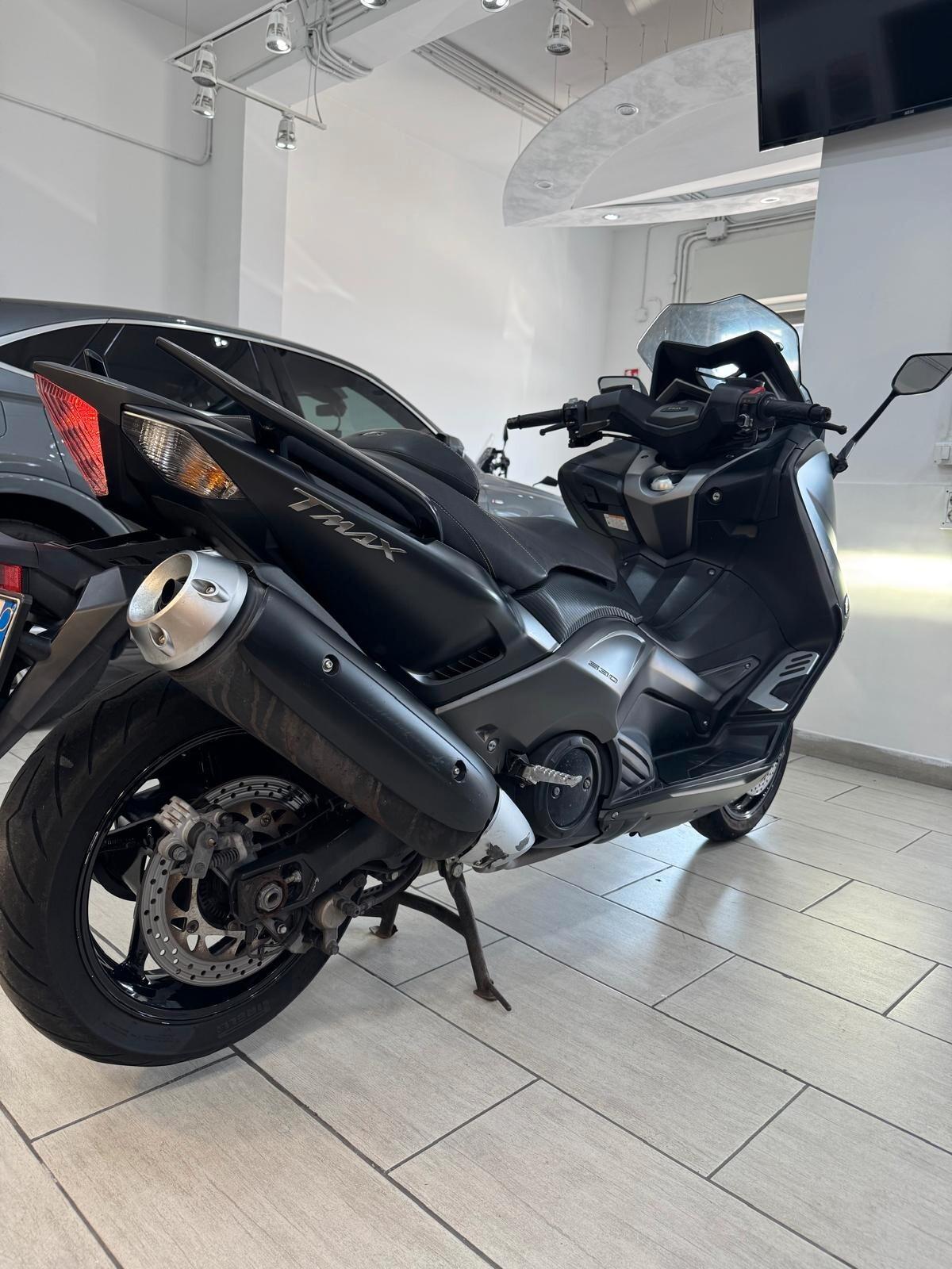 Yamaha T Max 530 AIRON MAX