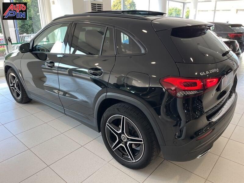 Mercedes-Benz GLA GLA 200 d Automatic Premium *Tetto*Ambient light*