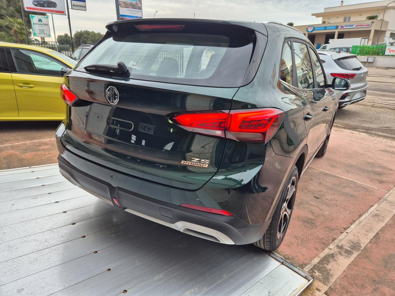 MG ZS LUXURY Full Hybrid