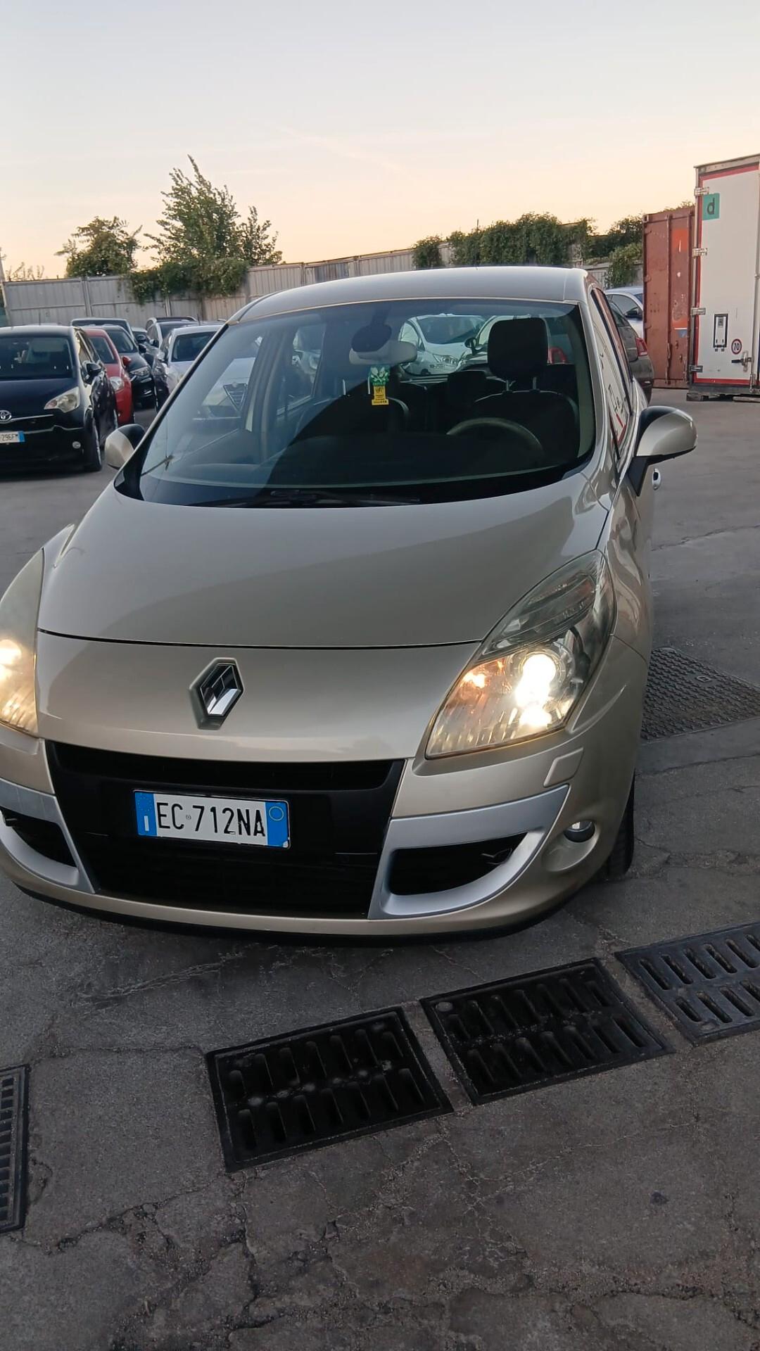 Renault Scenic Scénic X-Mod 1.5 dCi 110CV Luxe