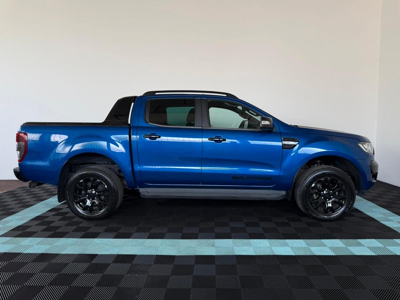 Ford Ranger 3.2 TDCi DC Wildtrak Auto 200cv BLUE EDITION