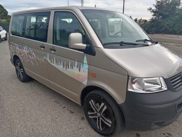 Volkswagen Transporter Shuttle 2.5 TDI/130CV PC