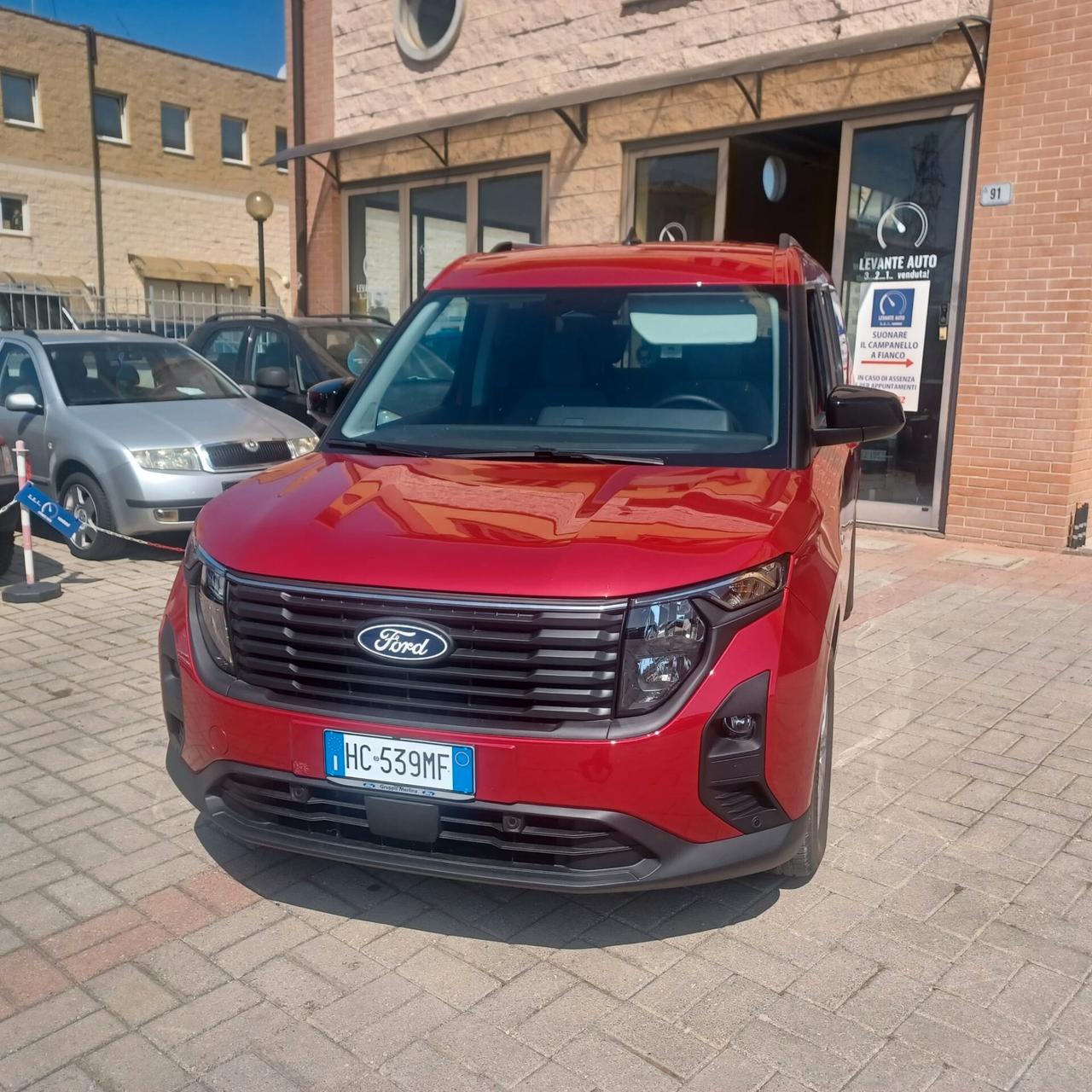 NUOVO 1.788KM FORD TOURNEO CURIER 24 MESI GARANZIA DI FABBRICA