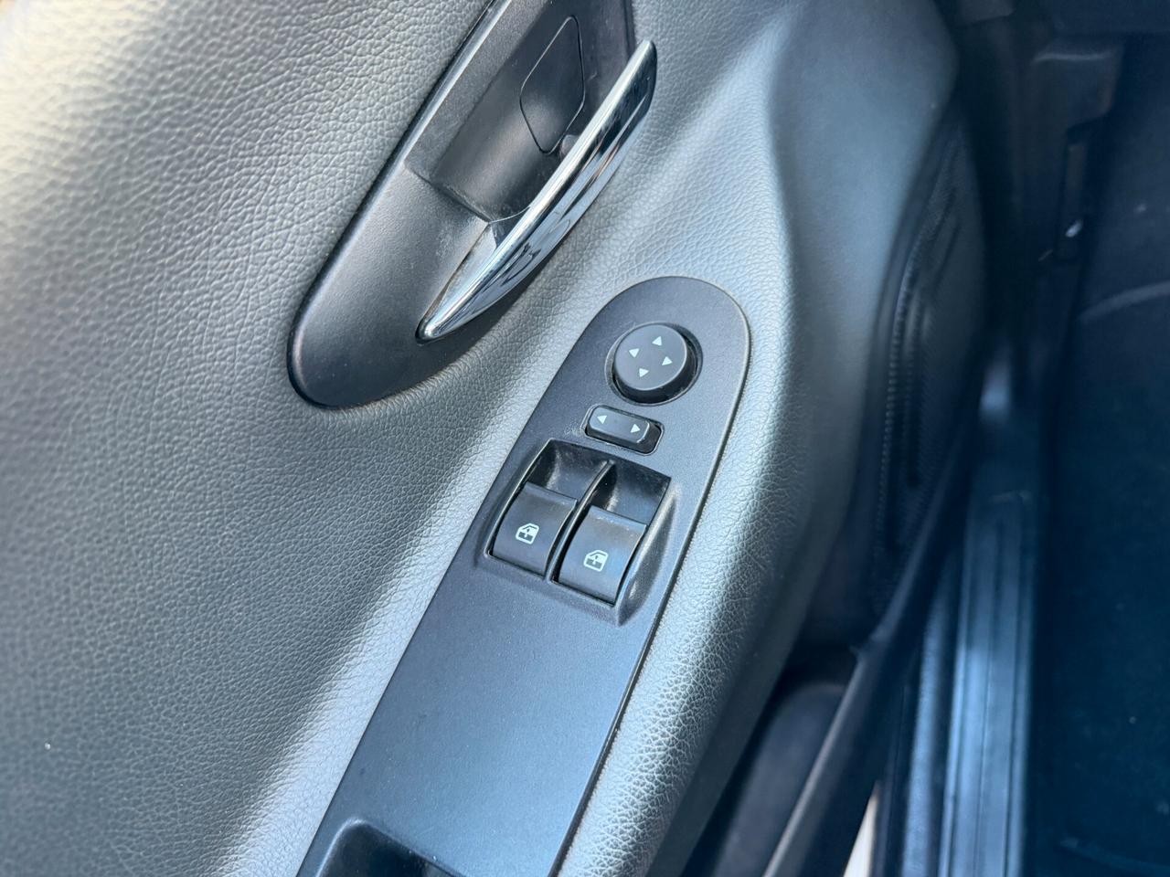 LANCIA YPSILON 2012 1.2 BENZINA 69 CV *TAGLIANDATA