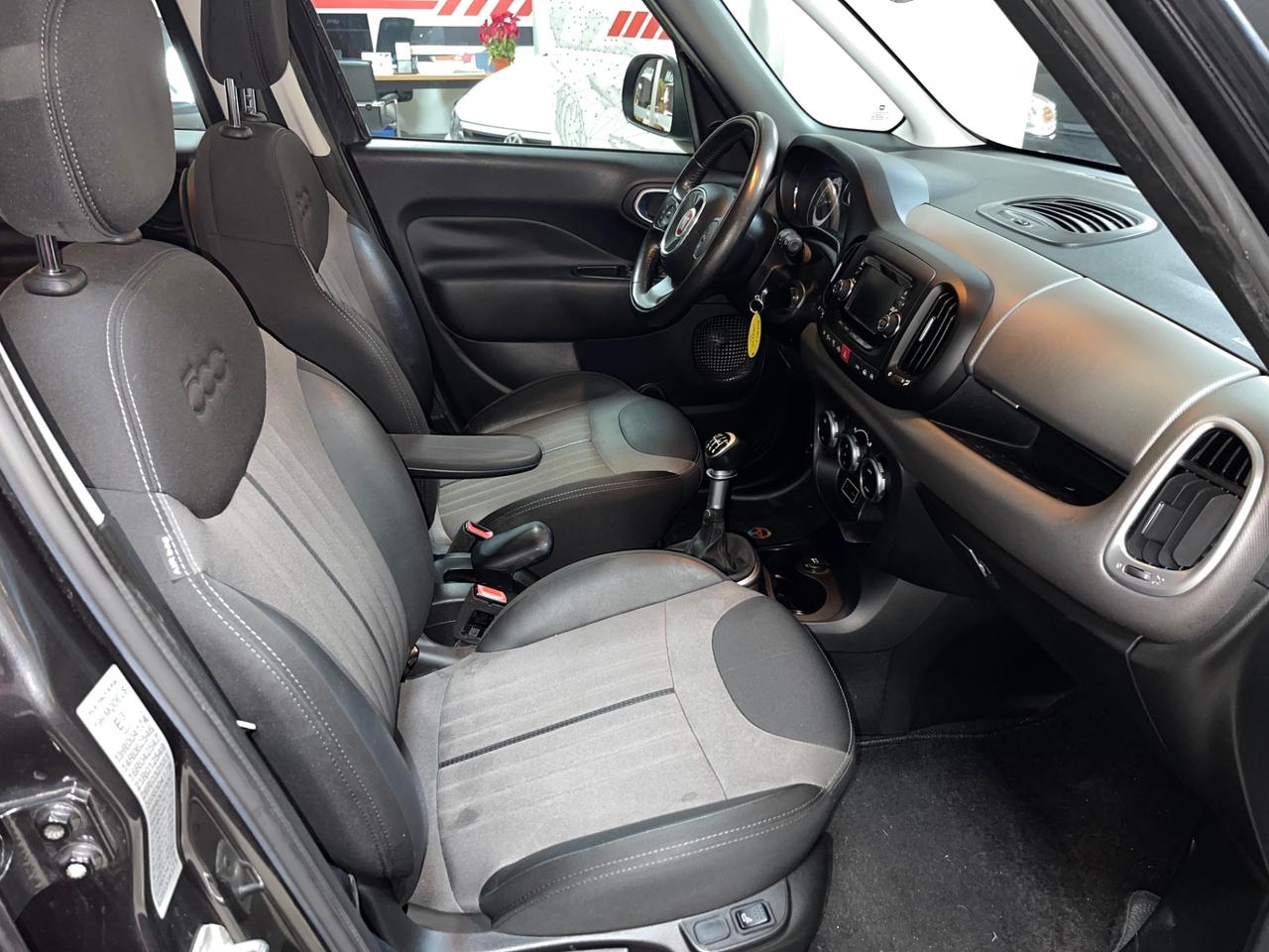 Fiat 500L 1.6 Multijet 120 CV (DOMMYcars)