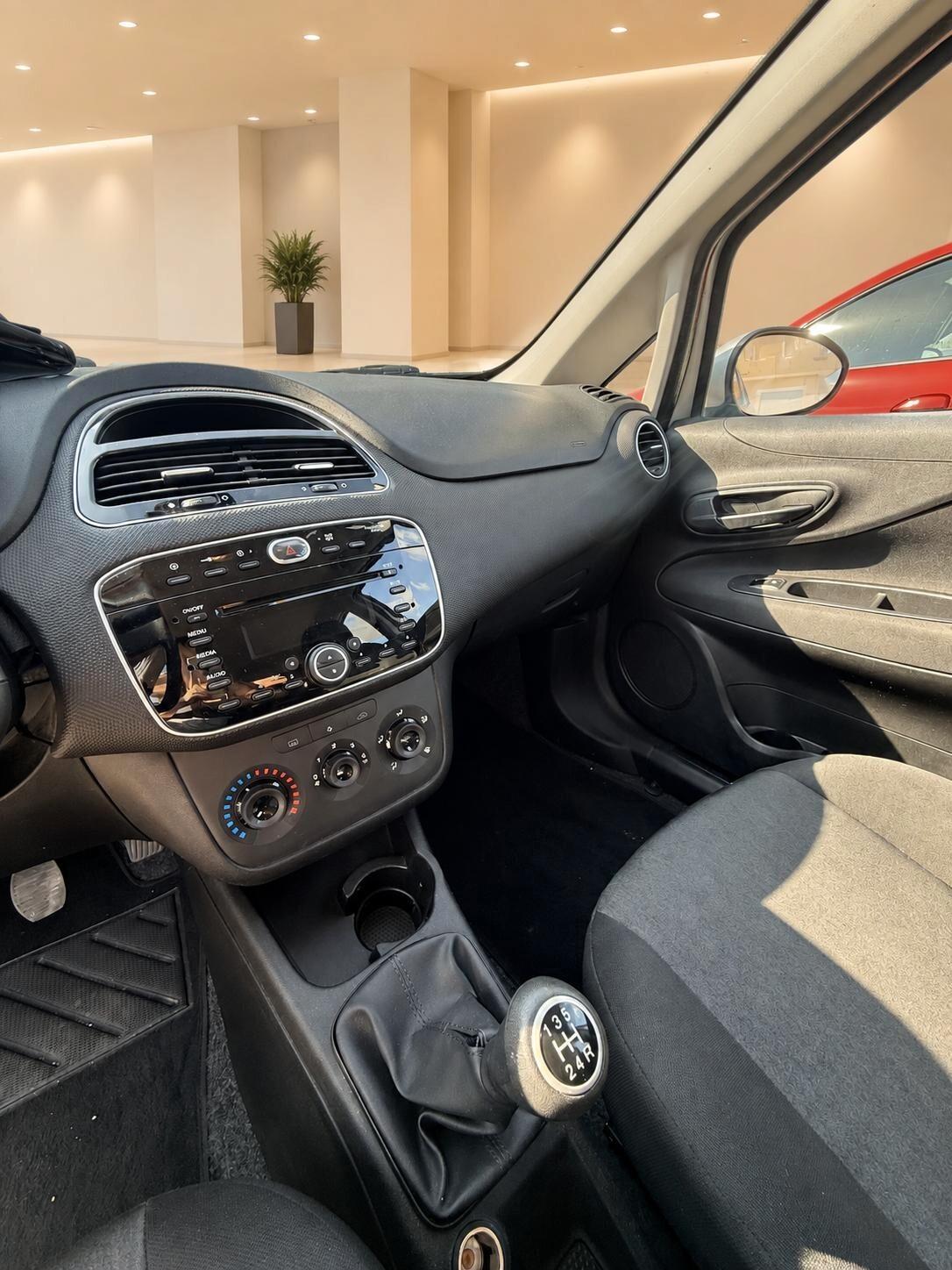Fiat Punto 1.3 MJT II S&S 95 CV 5 porte Street