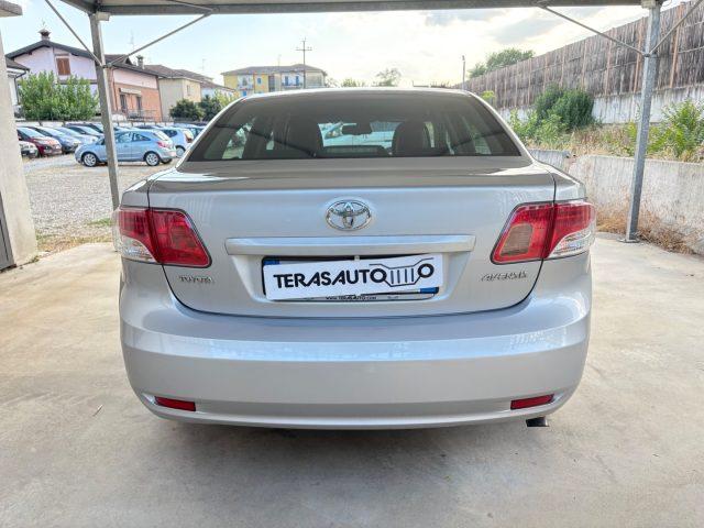 TOYOTA Avensis 2.0 D-4D KM E MOTORE ORIGINALI TAGLIANDI CERTIFICA