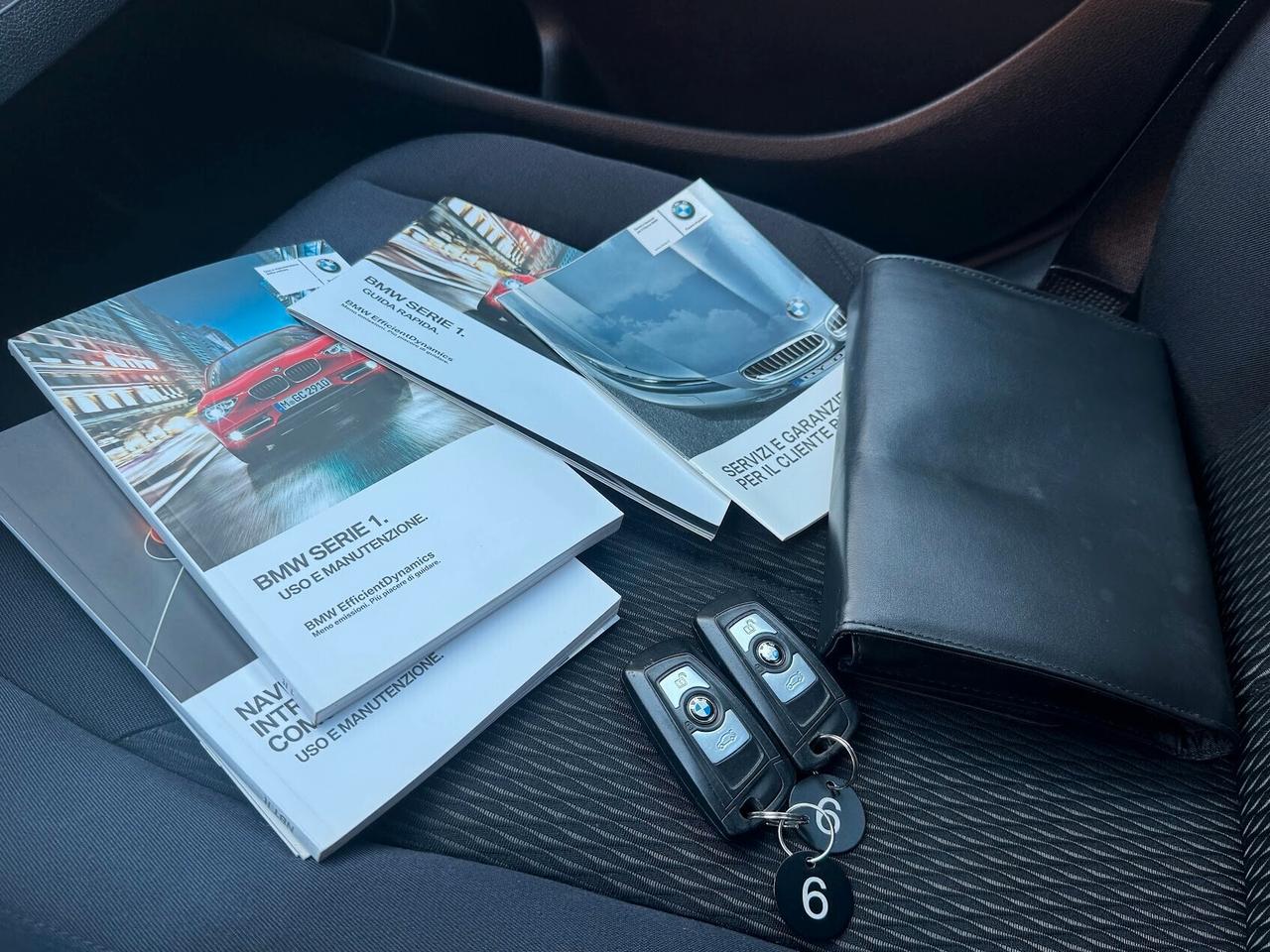 Bmw 116 116d 5p. Unique