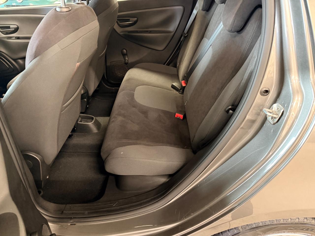 Lancia Ypsilon 1.3 MJT 16V 95 CV 5 porte S&S Elefantino