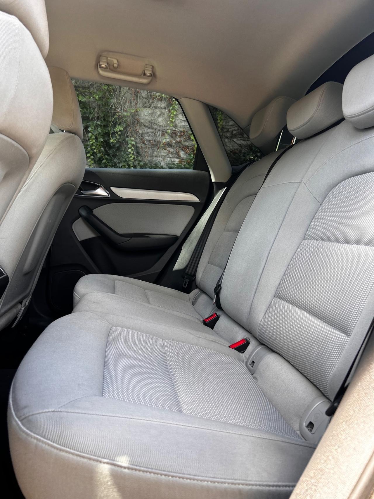 Audi Q3 2.0 TDI quattro Business Plus