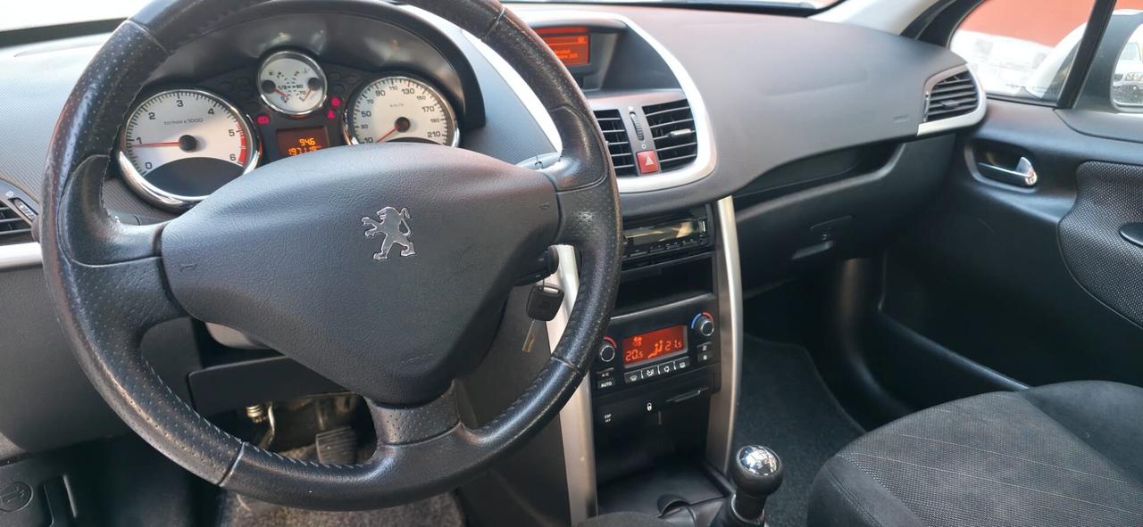 Peugeot 207 1.6 HDi 110CV 5p. Féline neopatentati