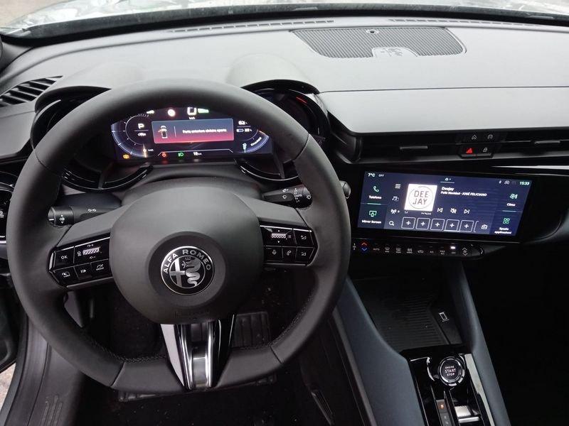 Alfa Romeo Junior Junior 156 CV BEV