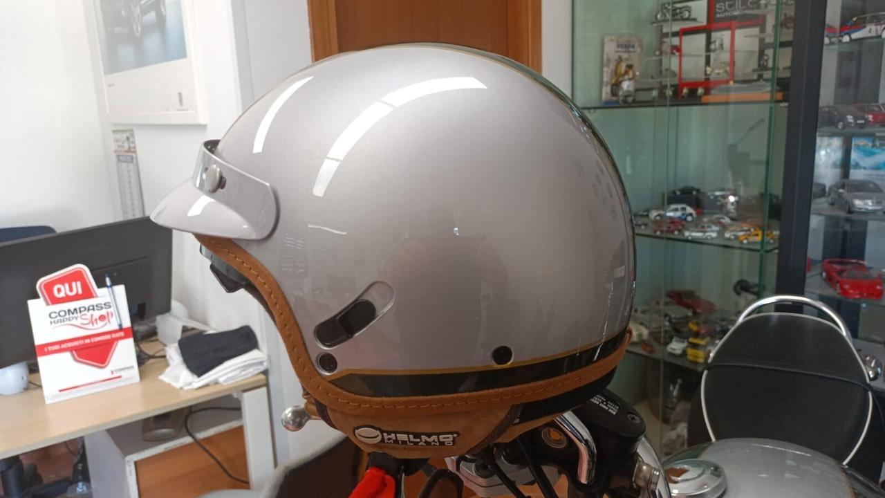 Triumph Bonneville t 100 110 nniversary solo 2000 km