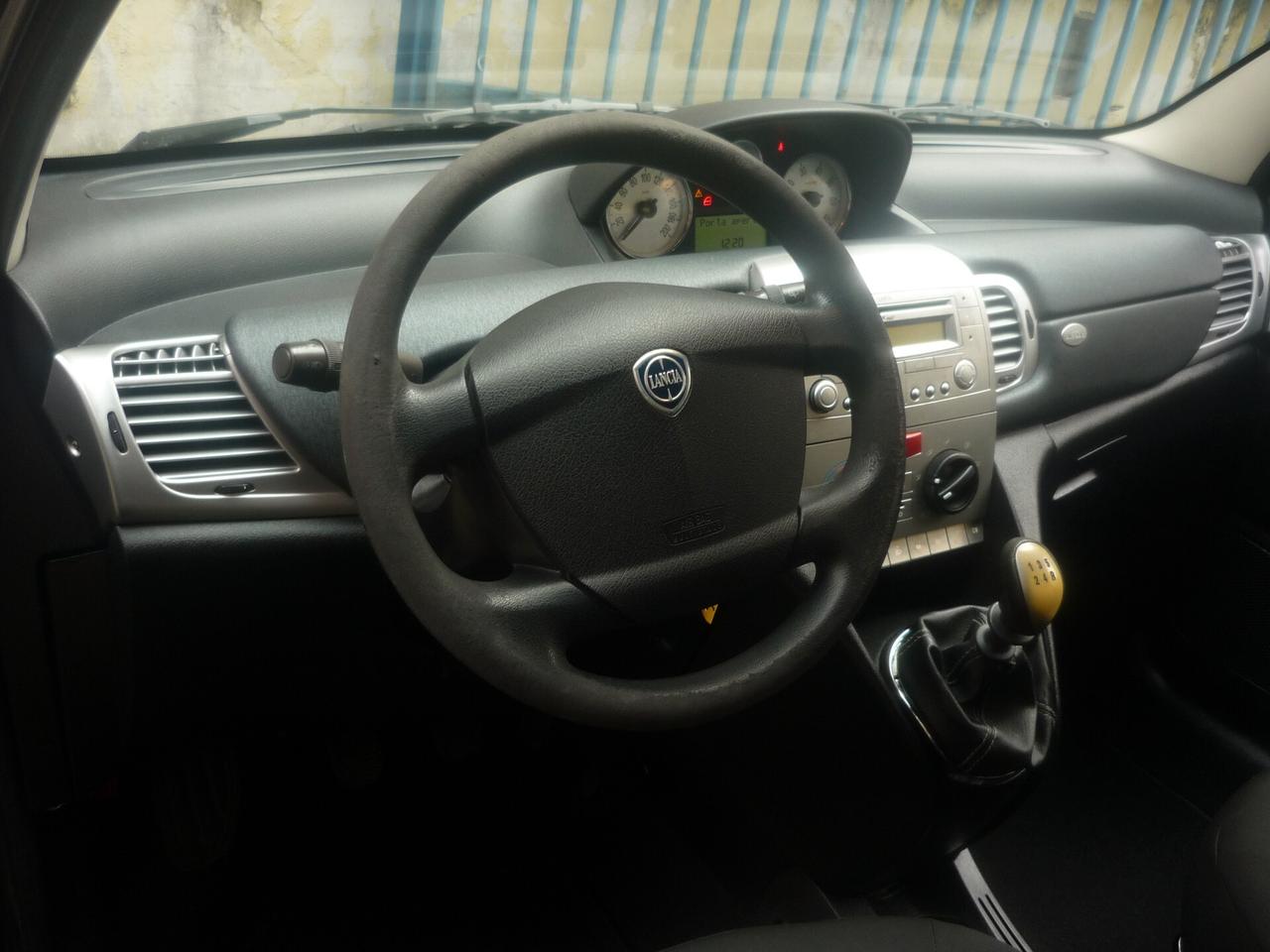Lancia Ypsilon 1.2 69 CV Diva