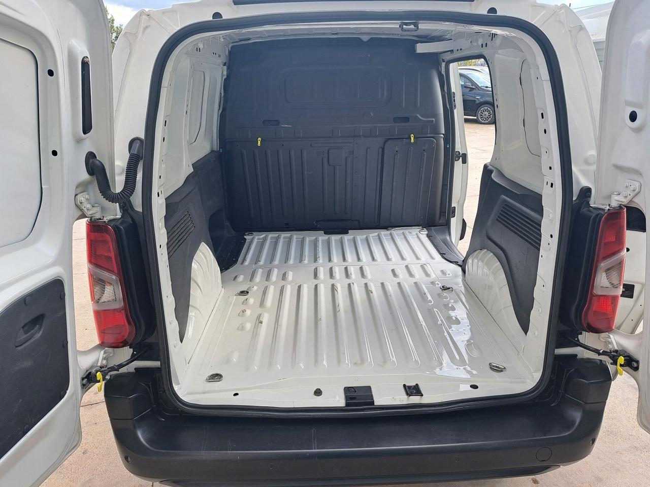 Opel Combo Cargo 1.6 Diesel 100CV 3 POSTI - 2019