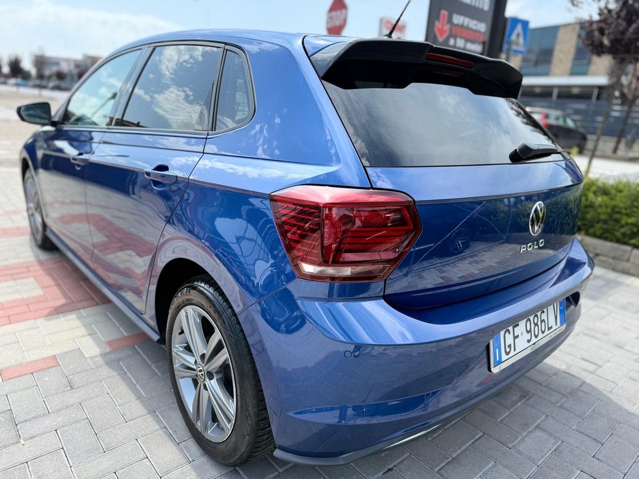 Volkswagen Polo 1.0 TSI R-Line NEOPATENTATI