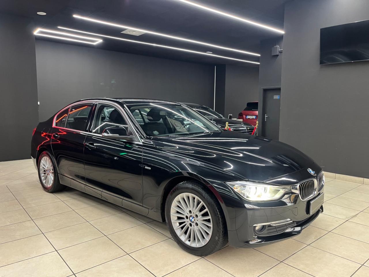 Bmw 318d Luxury Auto 143CV