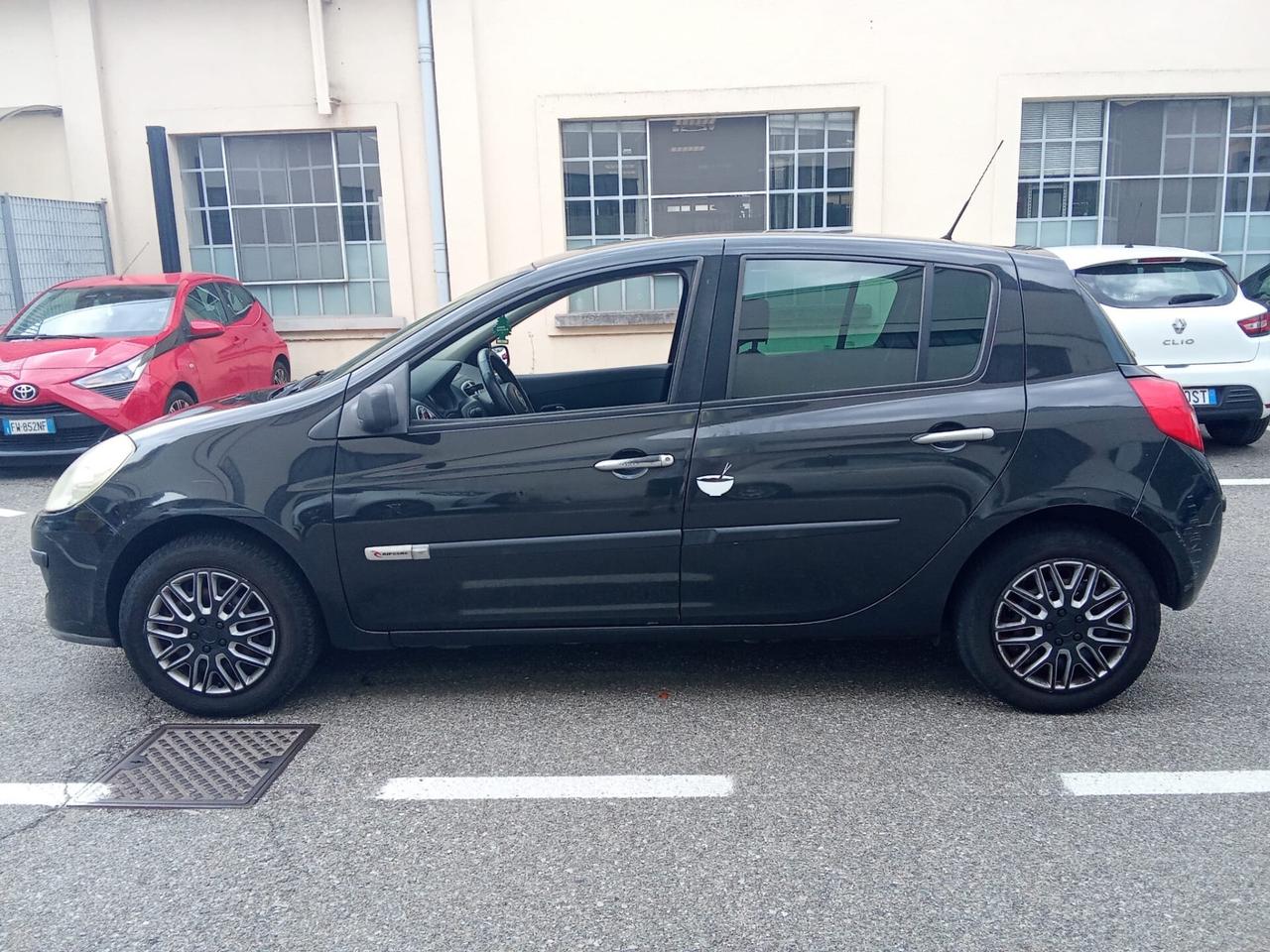 Renault Clio 1.2 16V 5 porte Rip Curl