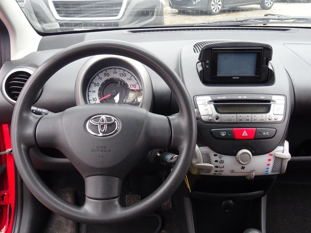 Toyota Aygo 1.0 12V VVT-i 5p Active Connect OK NEOP.