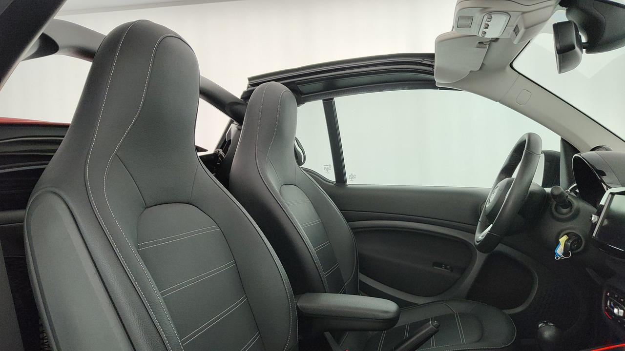 SMART Fortwo Cabrio eq suitered 4,6kW