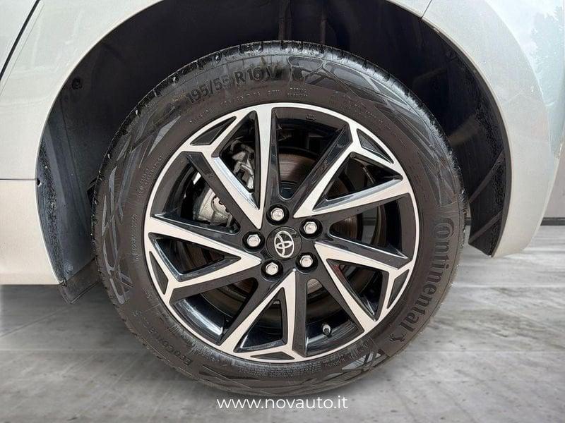 Toyota Yaris Hybrid Trend MY22