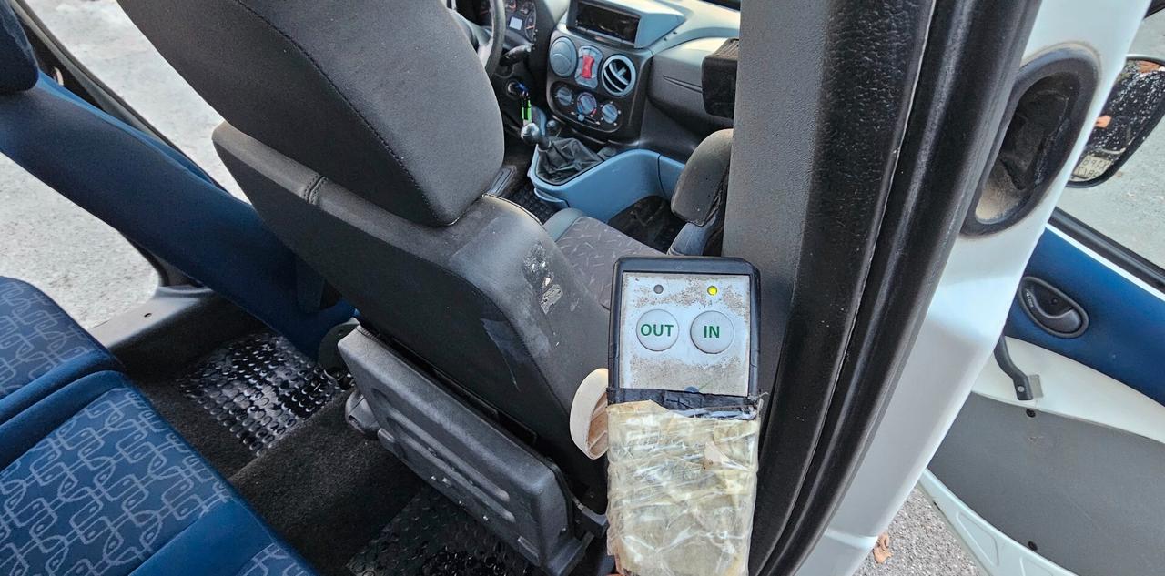 Fiat Doblo 1.9 JTD TRASPORTO DISABILI