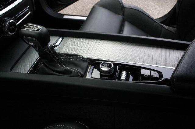 VOLVO S60 T5 Geartronic R-design PELLE