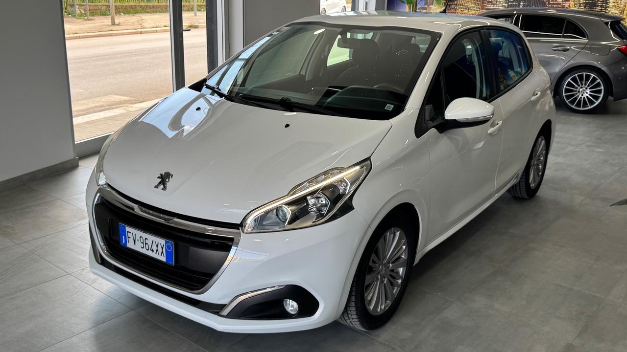 Peugeot 208 BlueHDi 75 5 porte Allure-2019