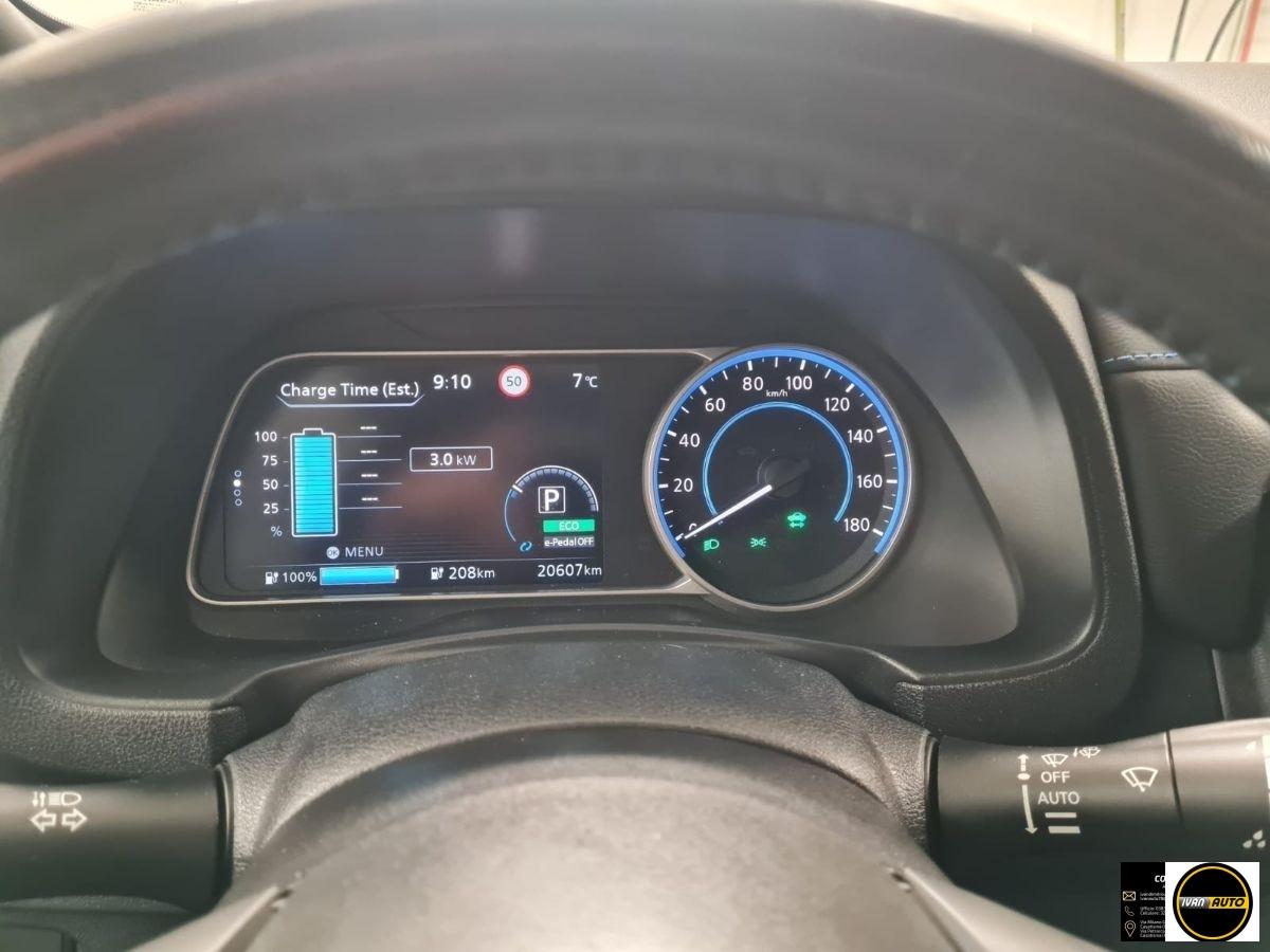 NISSAN Leaf Tekna 40 kWh-Elettrica-20.000 Km
