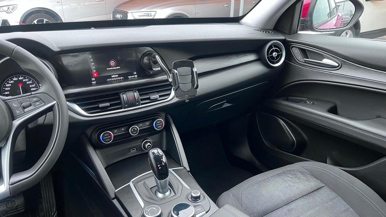 Alfa Romeo Stelvio 2.2 Turbodiesel 150 CV AT8 RWD Business