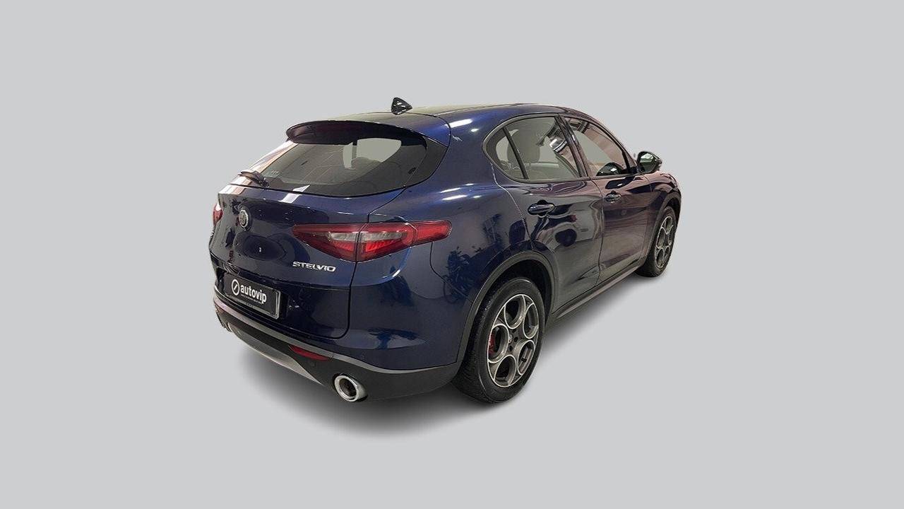 Alfa Romeo Stelvio 2.2 Turbodiesel 210 CV AT8 Q4 Executive