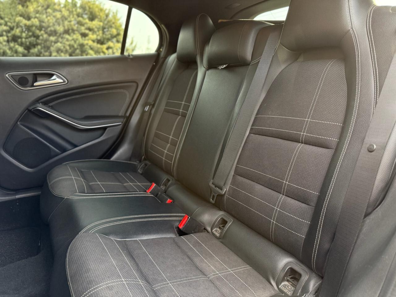 MERCEDES GLA 220 CDI 2015 Automatic 4Matic Premium