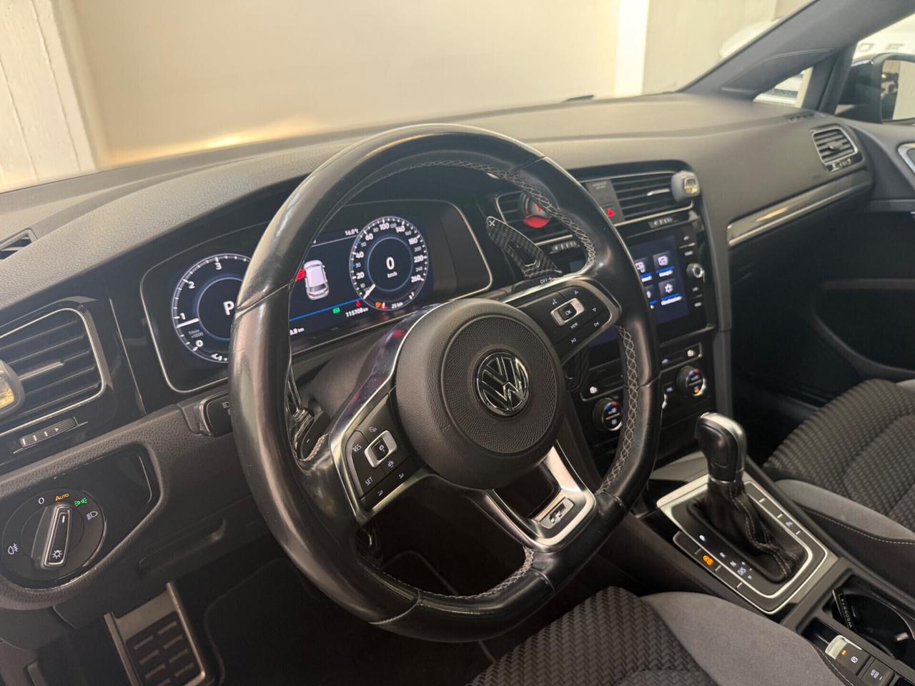 Volkswagen Golf 2.0 TDI DSG 5p R-LINE BlueMotion Technology