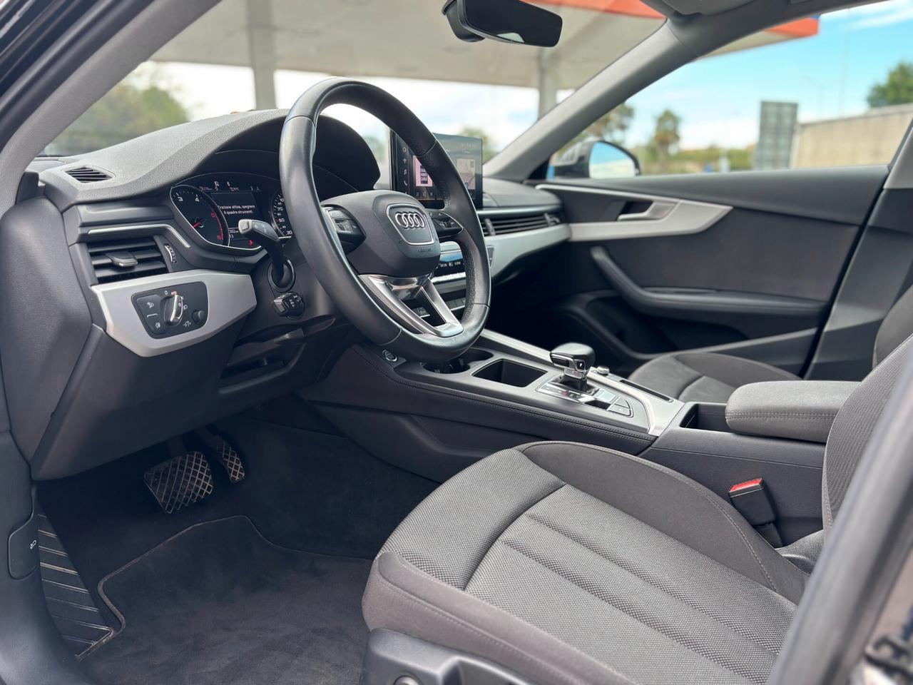 Audi A4 Avant 30 TDI/136 CV S tronic Business