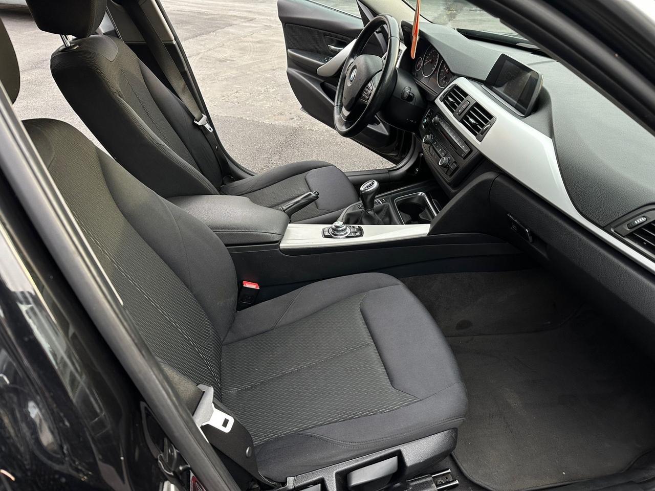 BMW 318 Touring Sport 2014