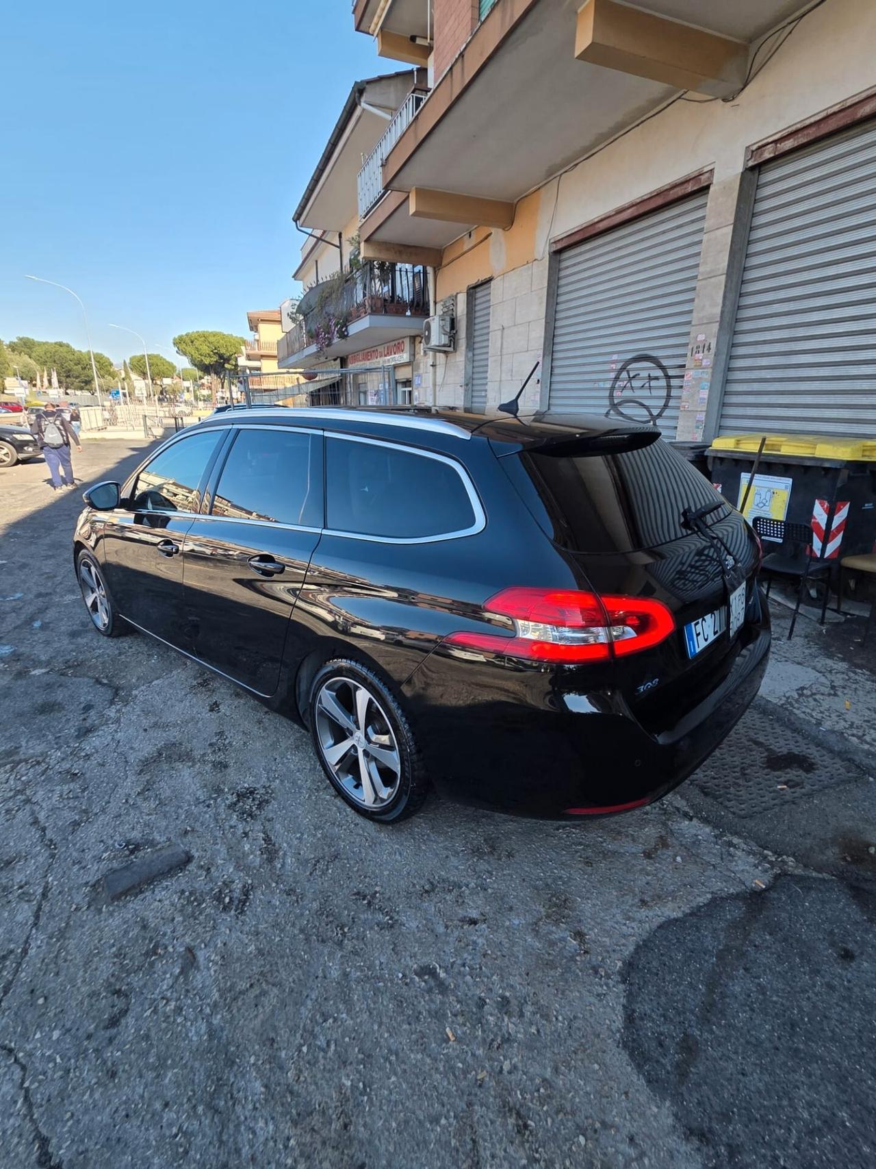Peugeot 308 BlueHDi 120 S&S EAT6 SW Allure