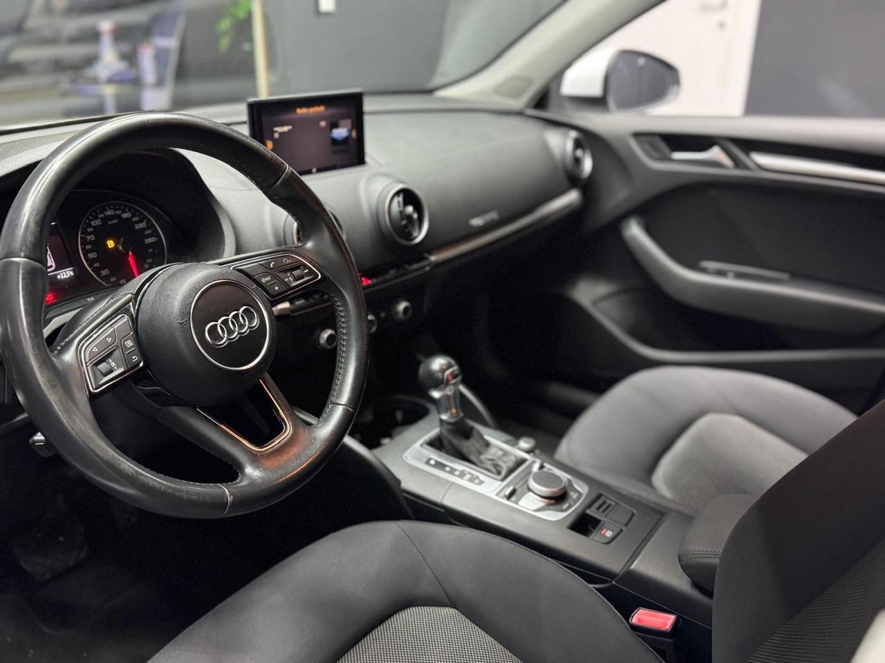 Audi Q3 2.0 TDI 140 CV