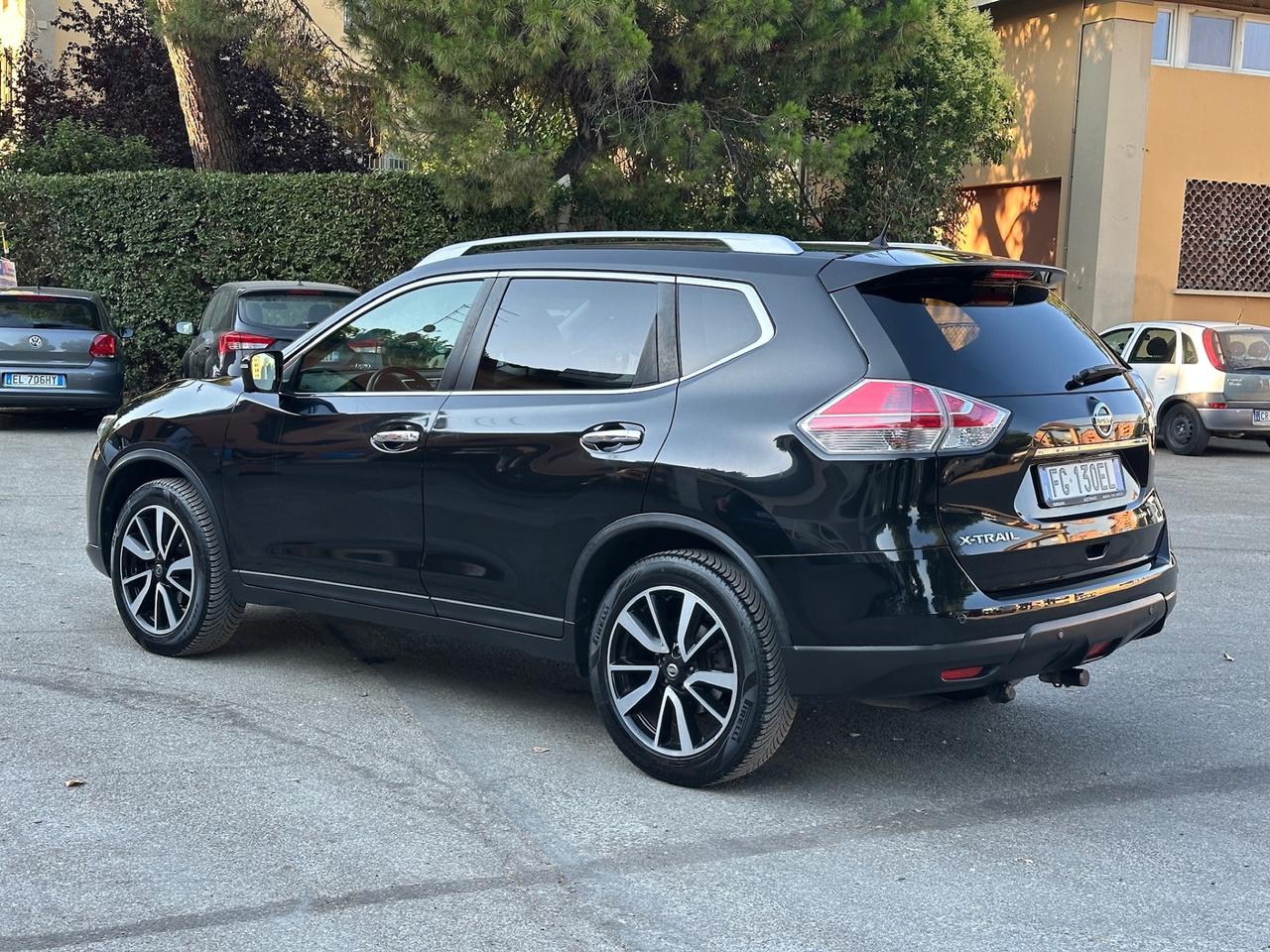 Nissan X-Trail 1.6 dCi soli 140mila+Gancio traino