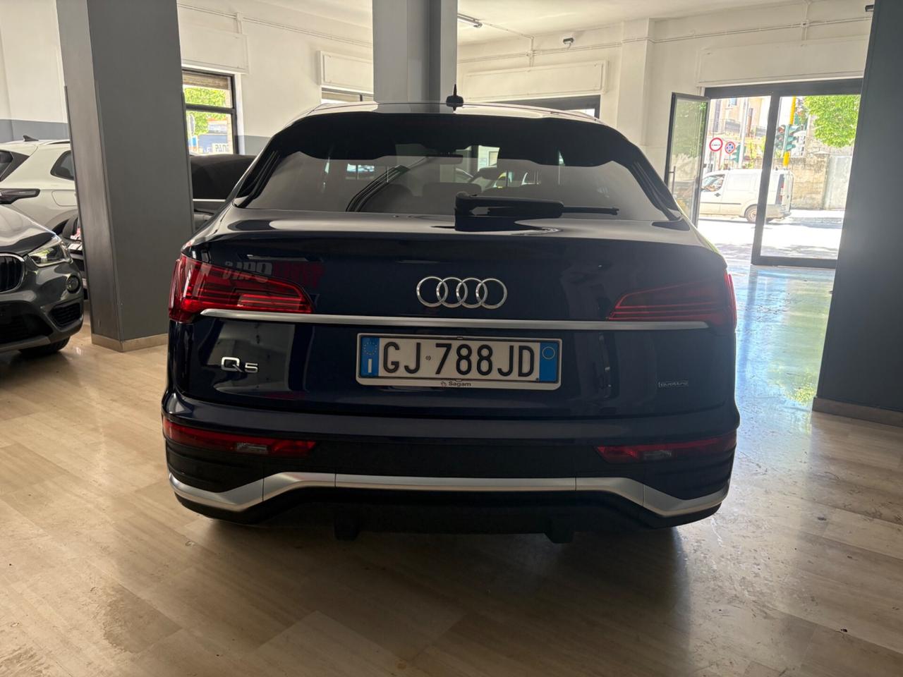 Audi Q5 40 TDI 204 CV quattro S tronic SLine