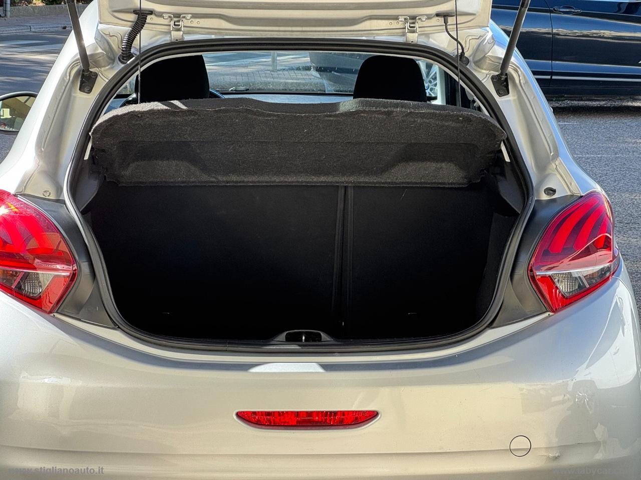 PEUGEOT 208 BlueHDi 75 5p. Allure