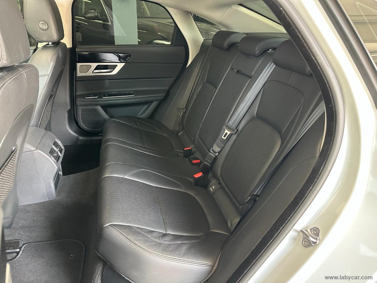 JAGUAR XF 3.0 D V6 300 CV aut. Prestige
