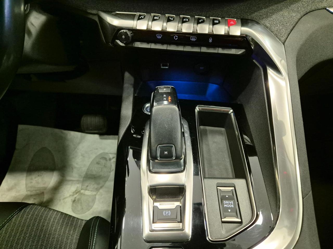 Peugeot 3008 1.5 bluehdi Allure s&s 130cv eat8 N1 - NEOPATENTATI - Cam - Carplay