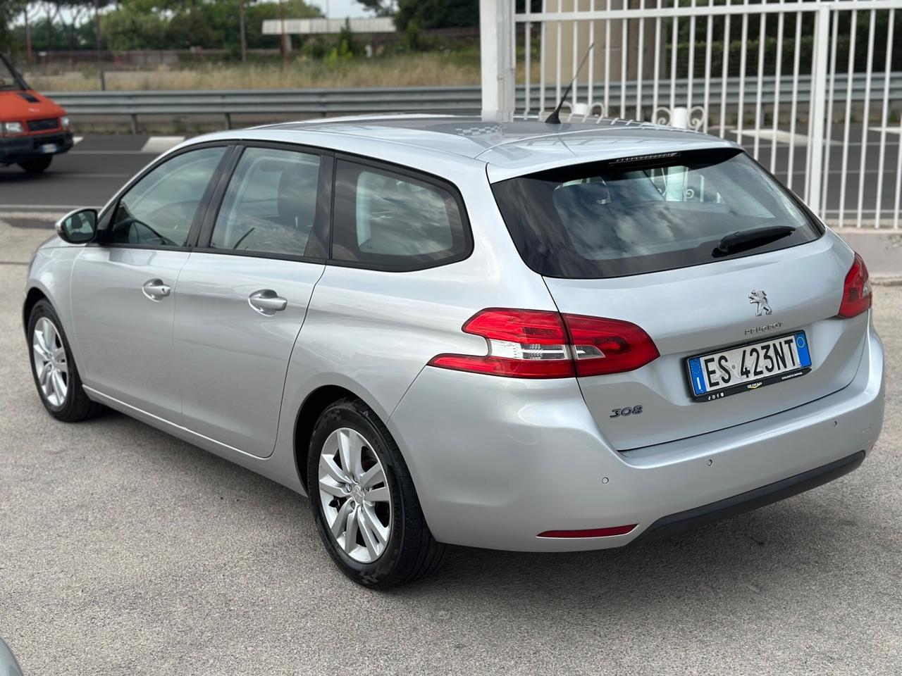 Peugeot 308 2015 1.6 115 CV SW Business PERFETTA