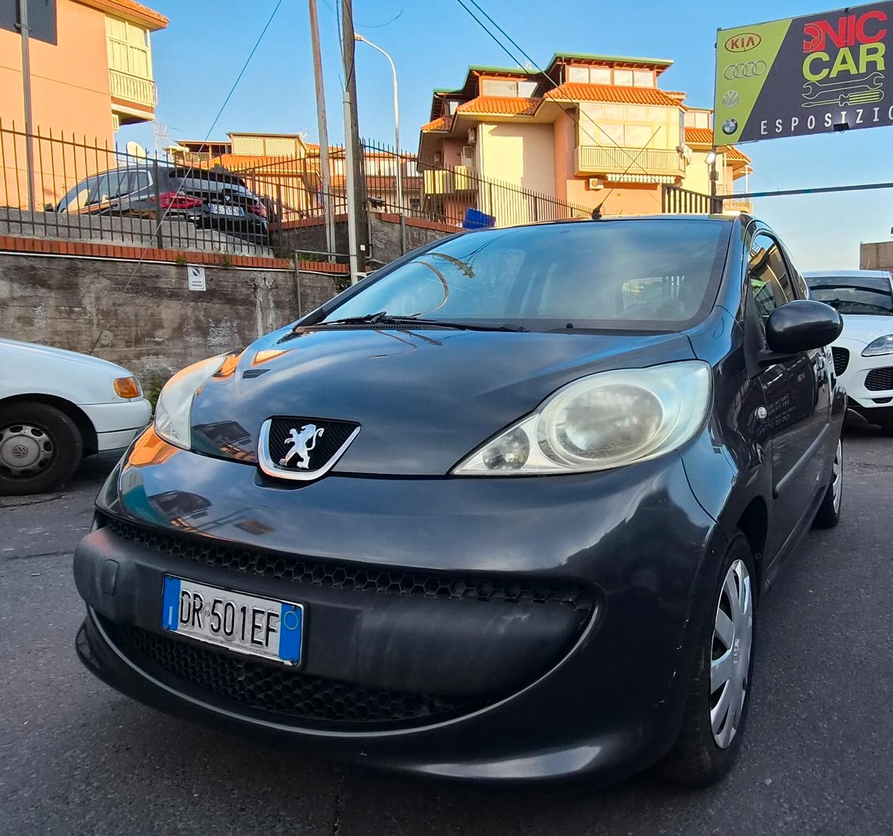 Peugeot 107 1.0 68CV 3p. Plaisir