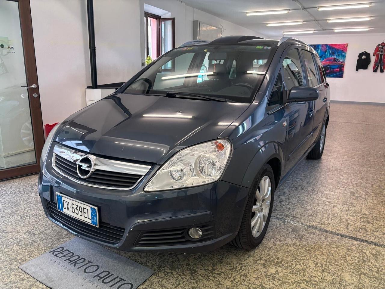 Opel Zafira 1.9 CDTI 101CV Club